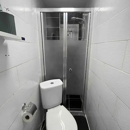 Amuer 4 * Istanbul